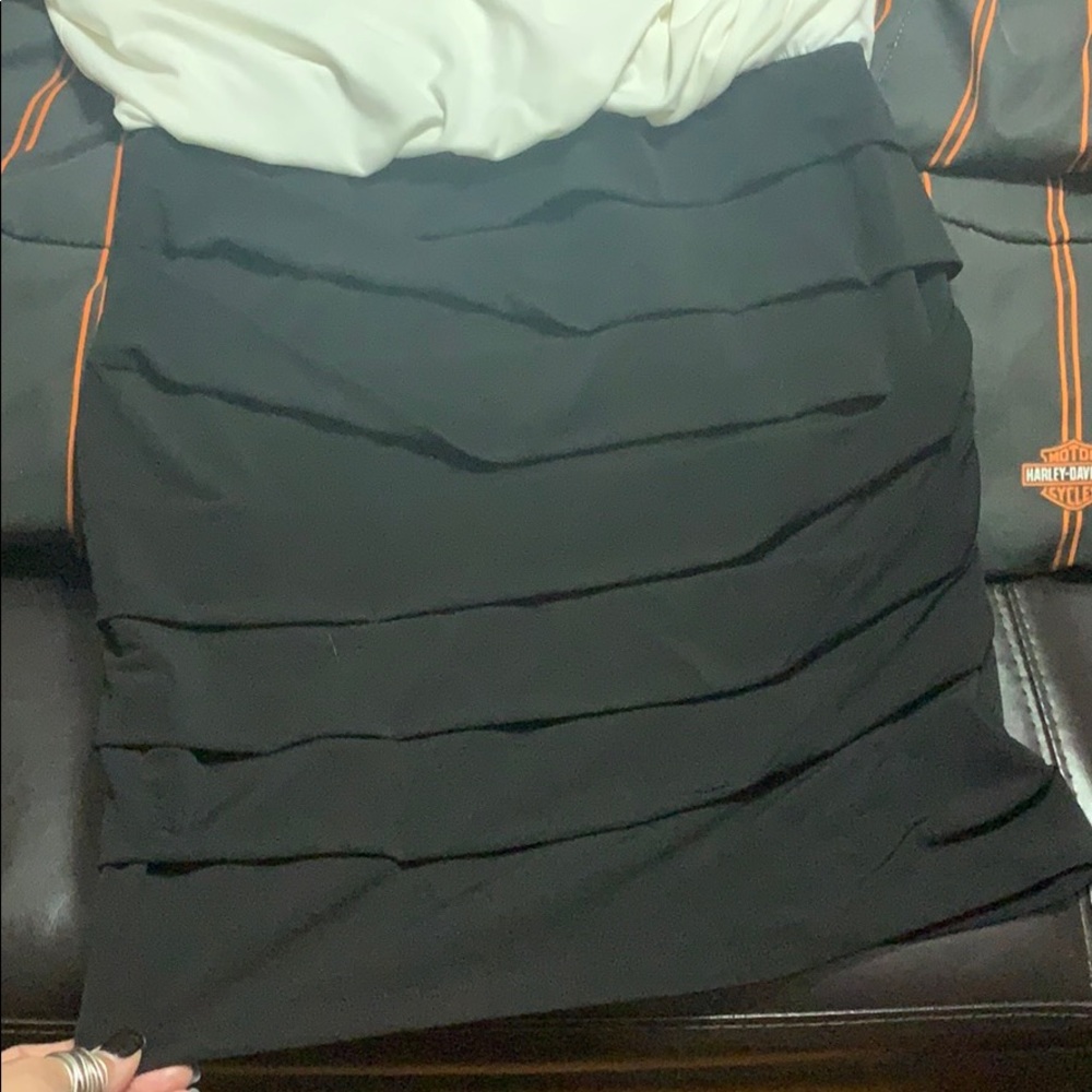 Dress - Picture 2 of 4